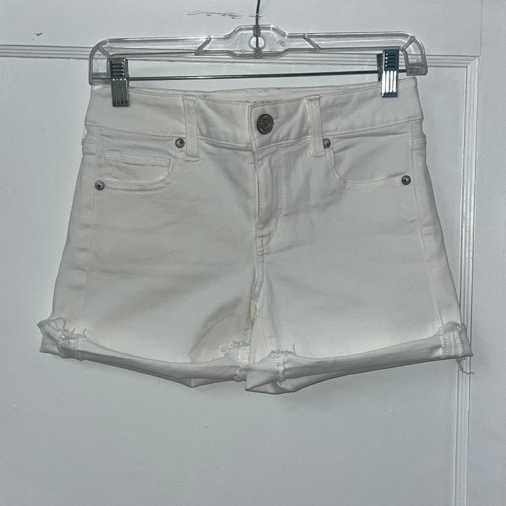 American Eagle Women's Midi Shorts in White Denim, Size 4